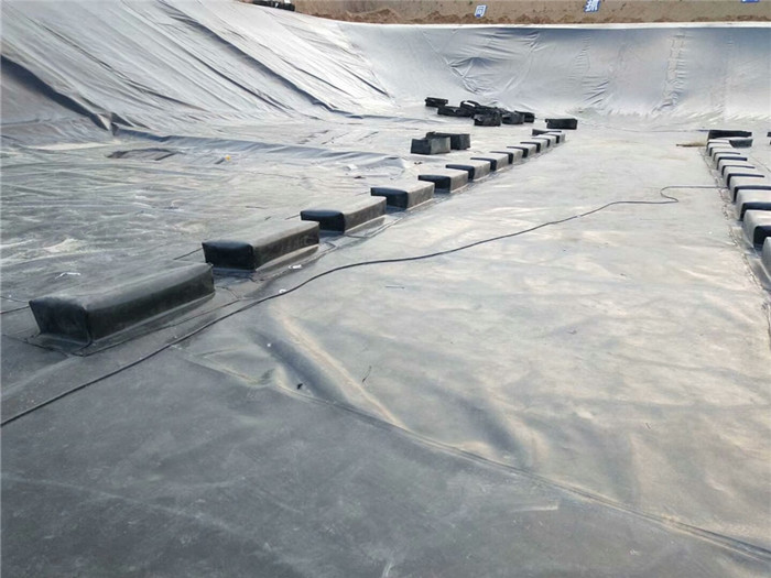 土工膜焊接施工需知