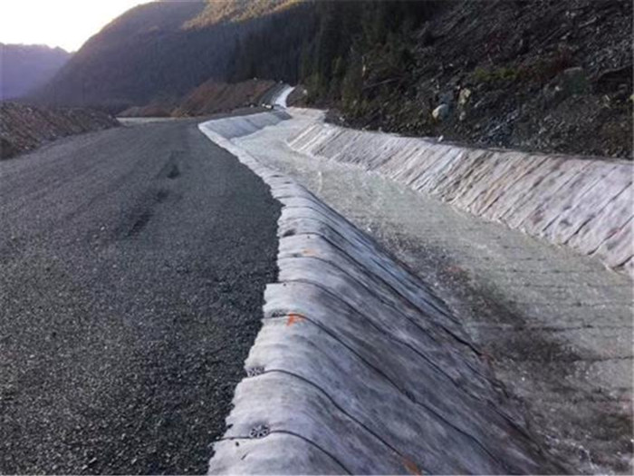 水泥毯施工方法